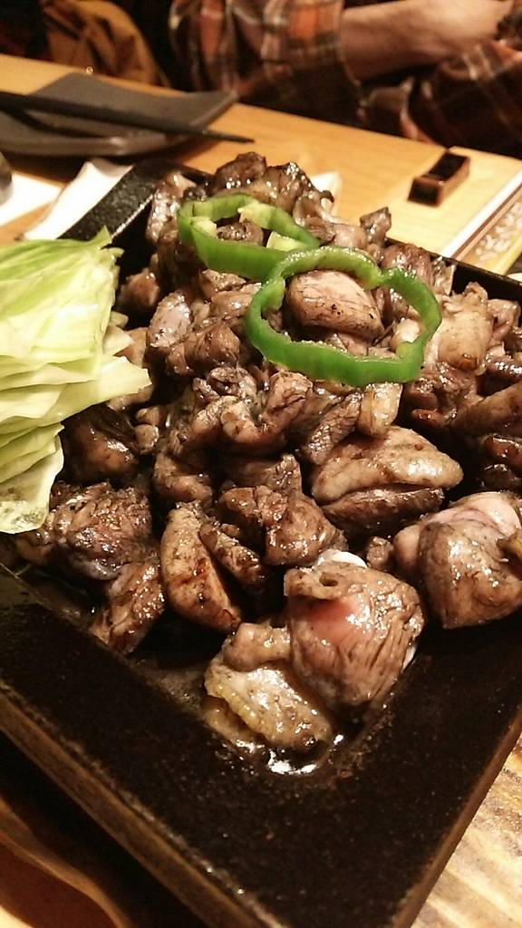 名物もも炭火焼