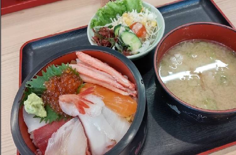 海鮮丼（ランチ）