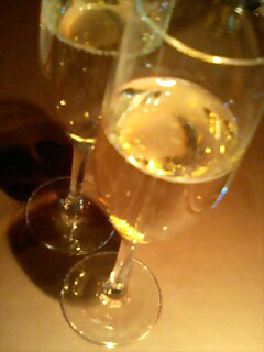 金粉入りスパークリングワイン