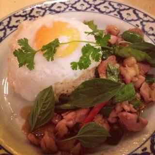 鶏肉のガパオ炒めごはん