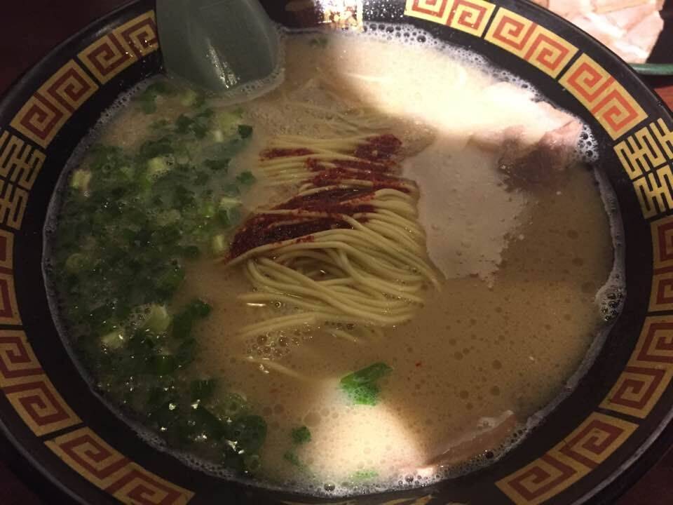 天然とんこつラーメン