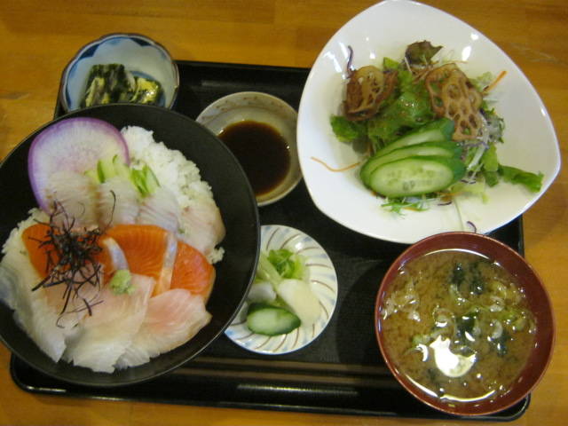 三色丼