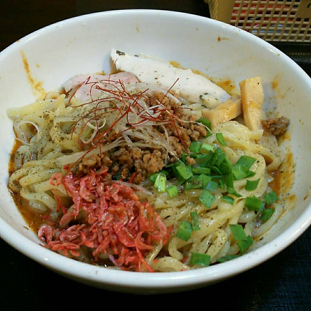 汁なし担々麺