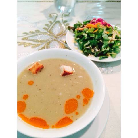 ランチスープ　サラダ