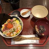 梅　海鮮ちらし