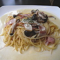 色々きのこのクリームソース