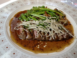 鴨のローストトリュフソース