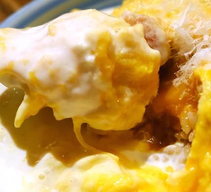 濃厚チーズの沼オムライス