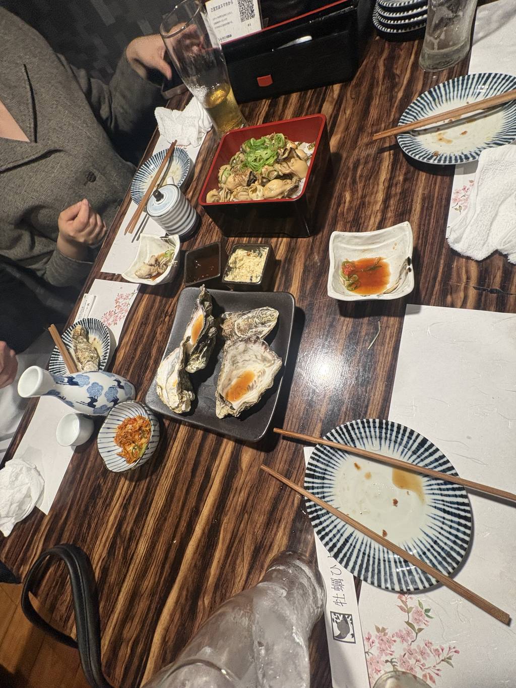 殻つき焼き牡蠣