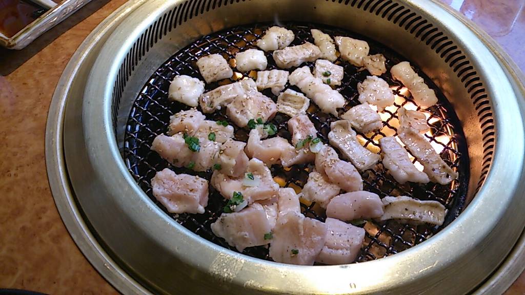 牛トロホルモン