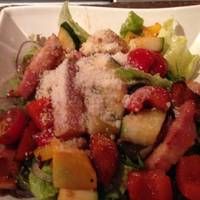 厚切りベーコンと季節野菜のボンドサラダ 