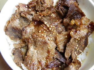 牛カルビ丼弁当