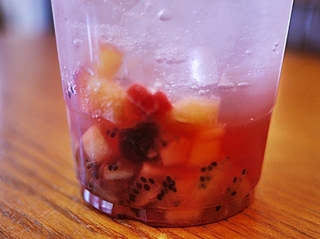 キウイ＆ベリーソーダ