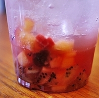 キウイ＆ベリーソーダ