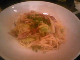 ホタルイカと春キャベツのペペロンチーノ