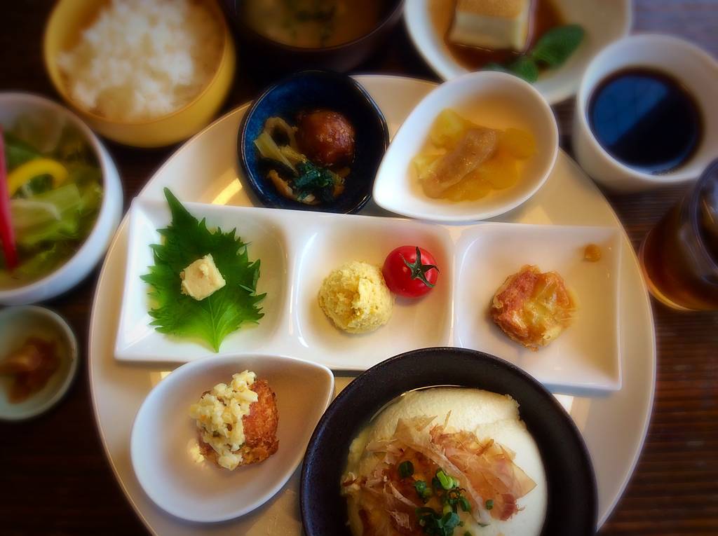 朝倉づくしの豆腐ランチプレート（甘味＆ドリンク付き）Ｃランチ