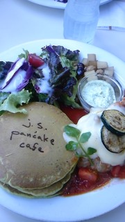 トマトチキンパンケーキ