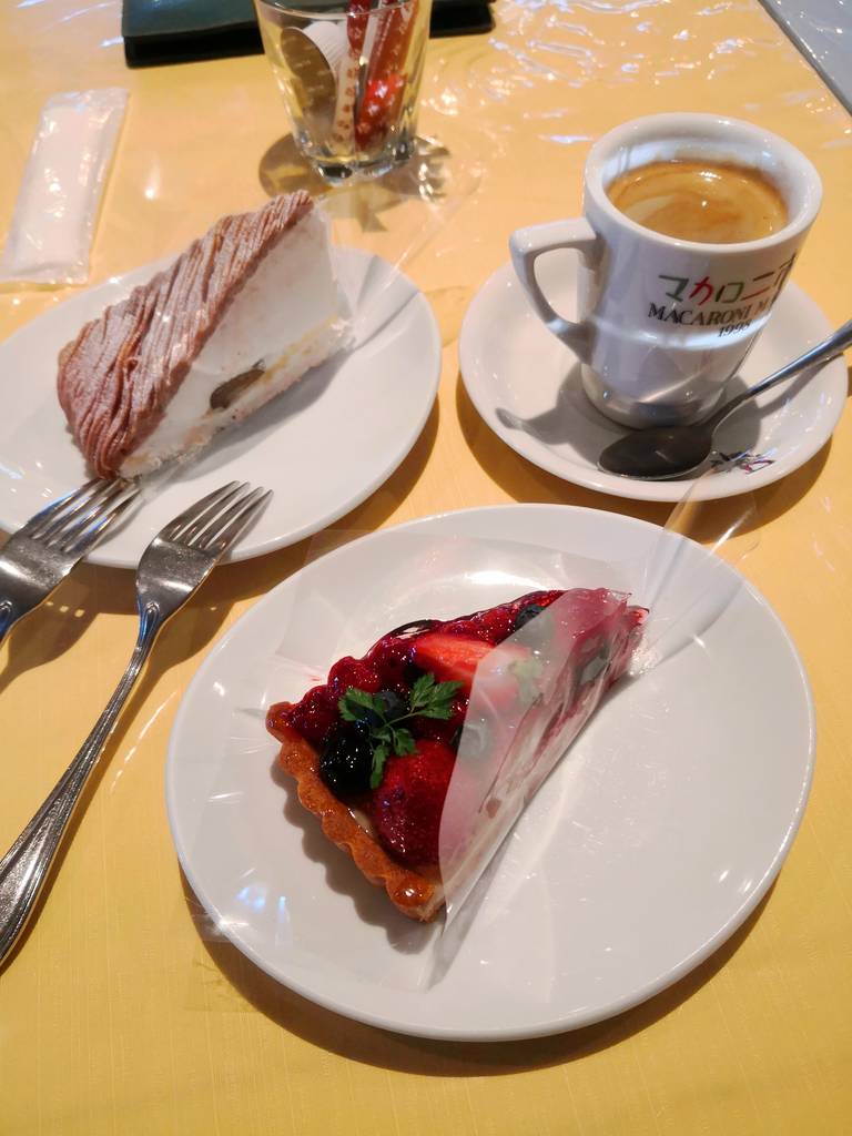 ケーキとかコーヒーとか