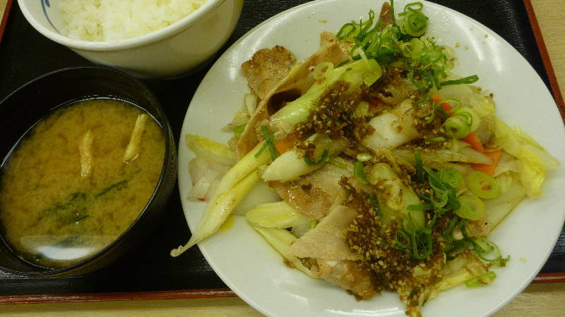 豚肉とたっぷり冬野菜炒め定食