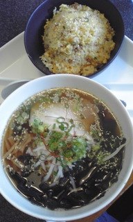 醤油麺と炒飯セット