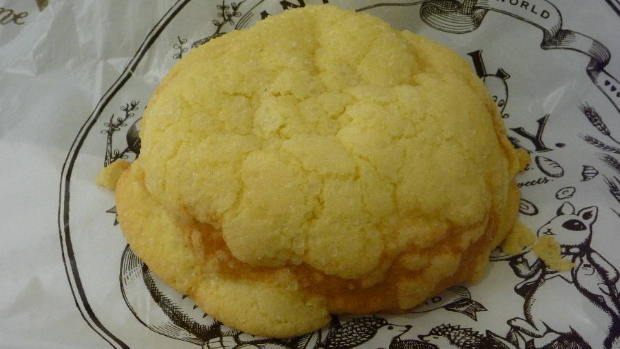 極上バターメロンパン