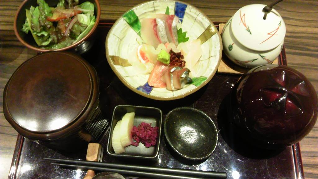 ランチ　お刺身定食　天丼