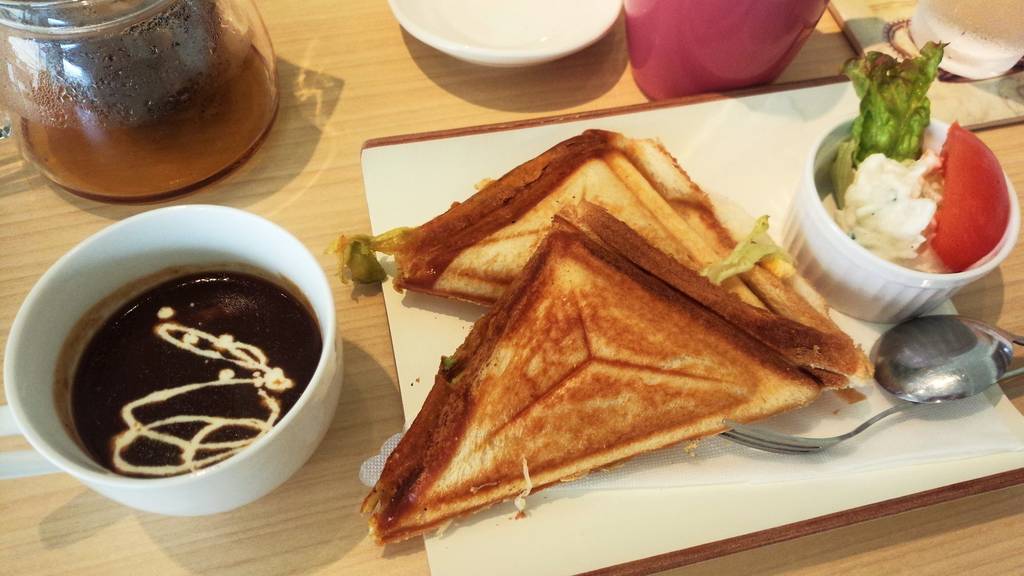 ホットサンド＆ビーフシチュー　ブレンド紅茶飲み放題