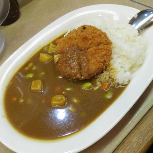 メンチカツカレー