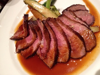 本日の肉料理　パン