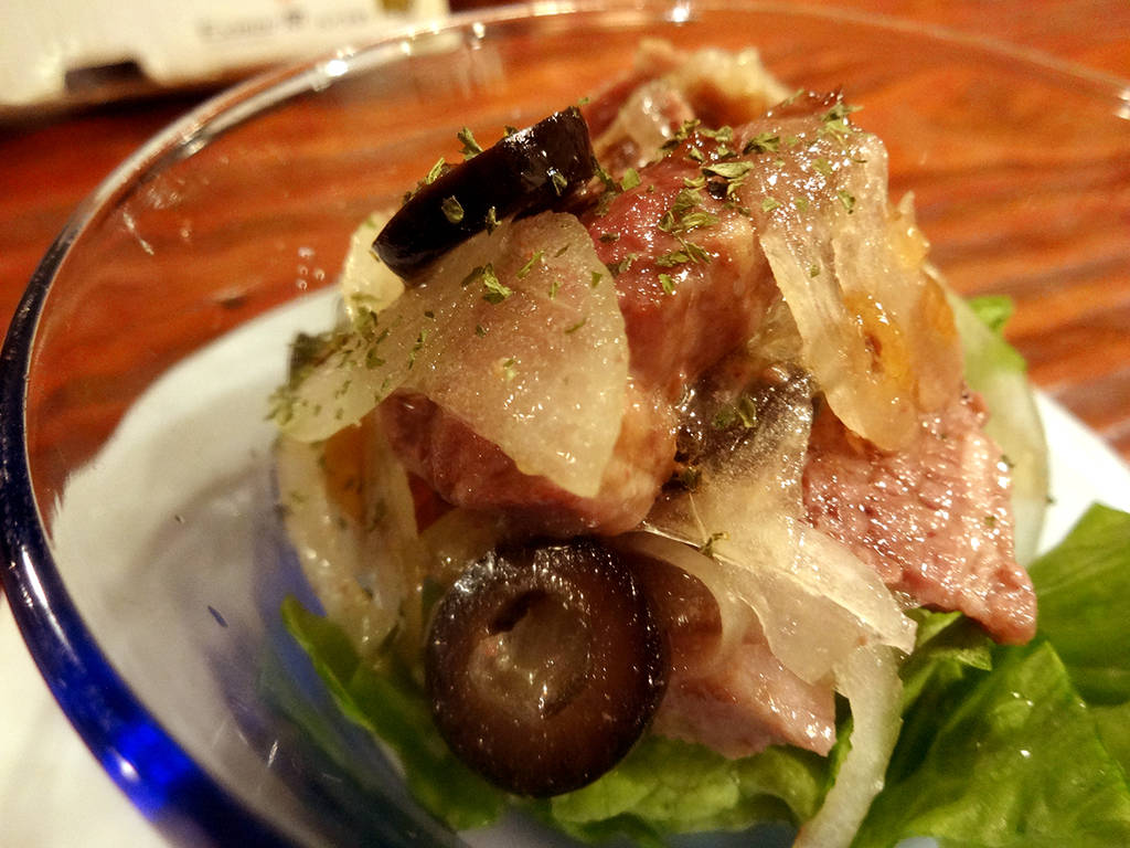 仔羊とオリーブのマリネ