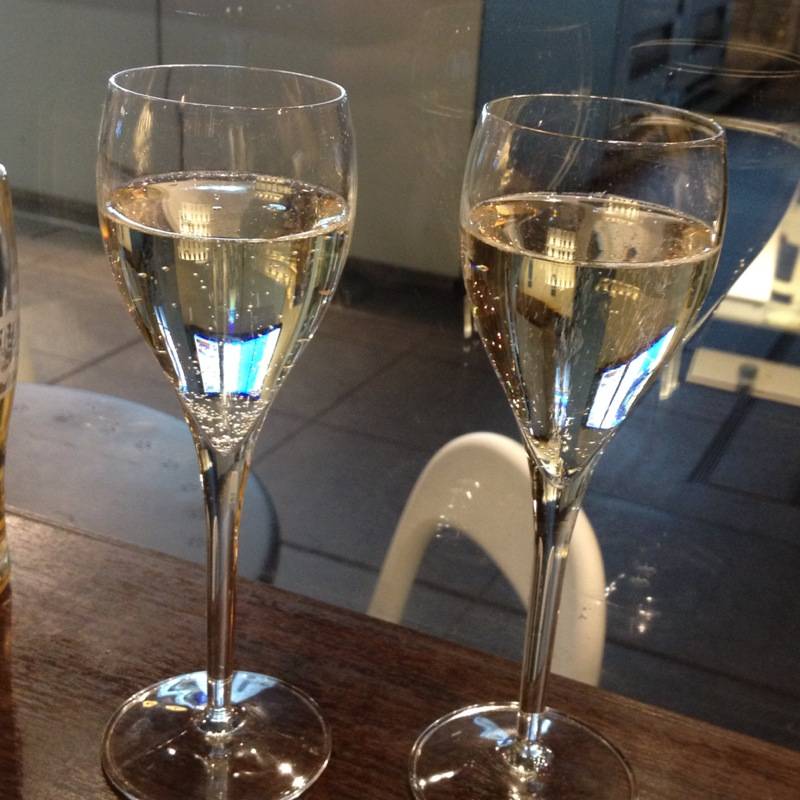 北海道ミュラートゥルガウ スパークリング