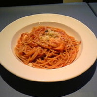 トマトとモッツァレラチーズのスパゲッティー