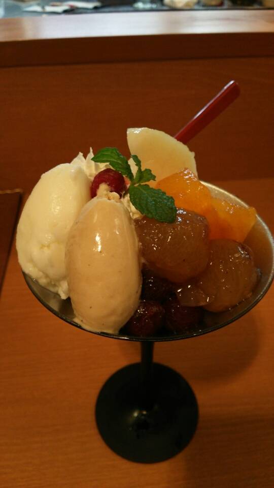 リカちゃんぷれぜんとぱっふぇ１２００円