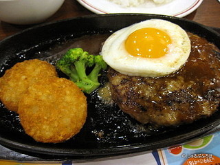 目玉焼きハンバーグ