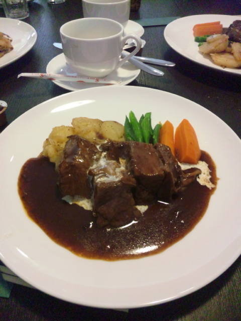 ビーフシチュー