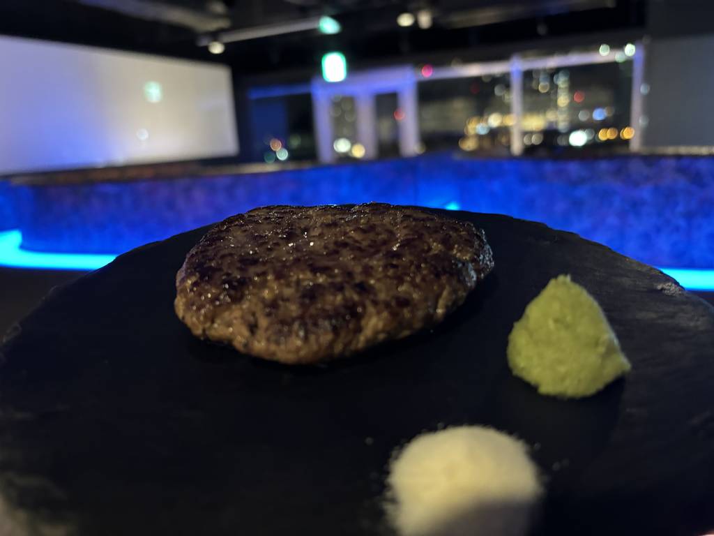 半熟ハンバーグ