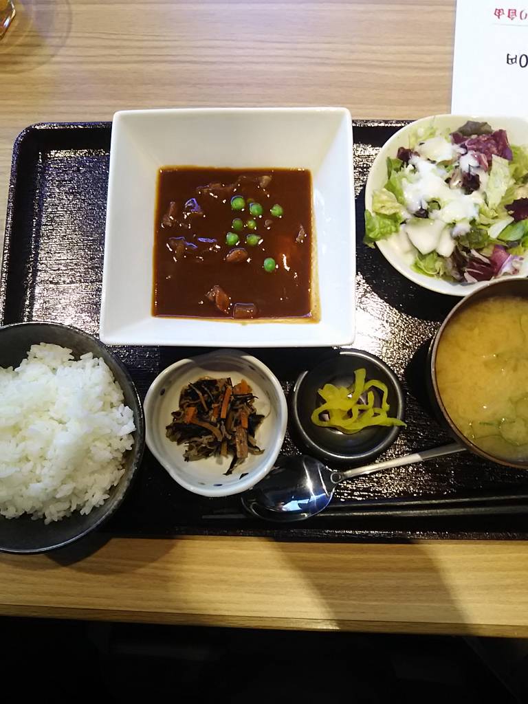 日替り定食　ビーフストロガノフ