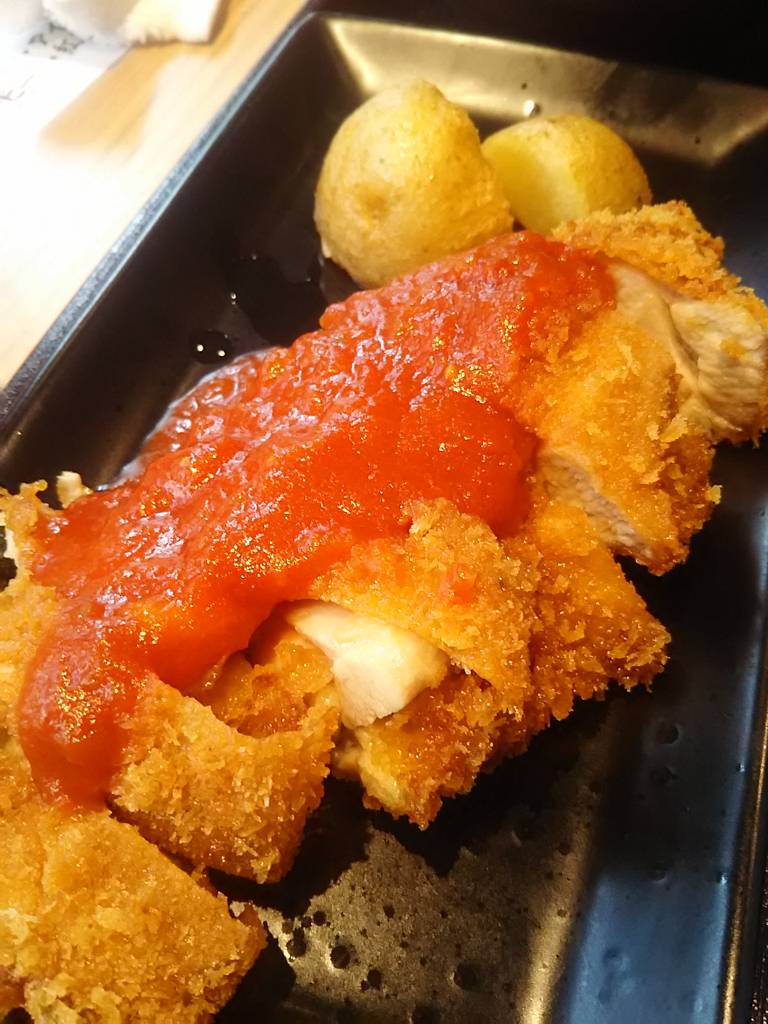 肉定食　チキンカツトマトソース