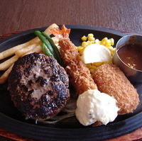 国産黒×黒ハンバーグ＆２種のフライ