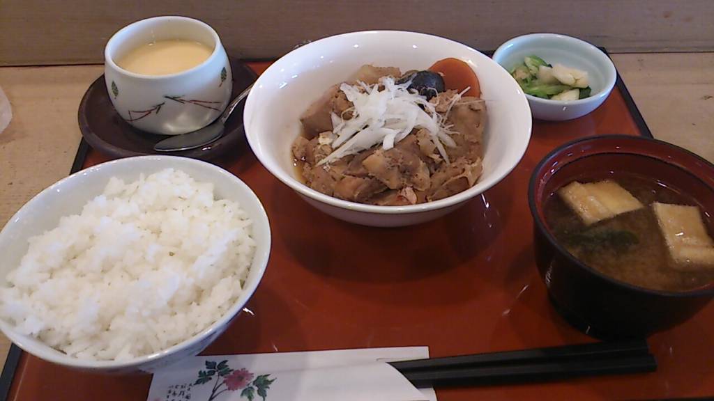 マグロあら煮定食