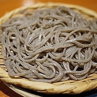 ネギトロ丼とそばのセット