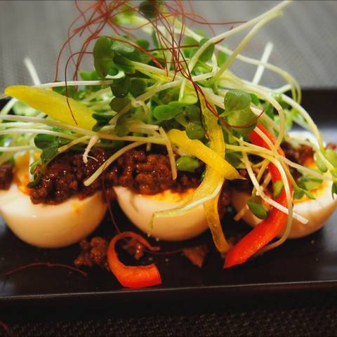 ピリッと辛い肉みそ玉子