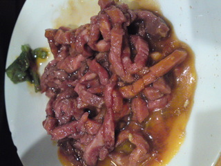 上焼肉食べ放題のローストビーフユッケ