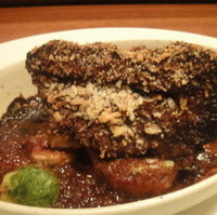 牛ホホ肉の赤ワイン煮込み