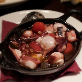 タコのガーリックオイル煮　小皿