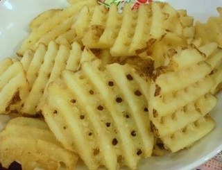 山盛りフライドポテト