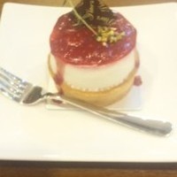 紅いベリーのチーズタルト
