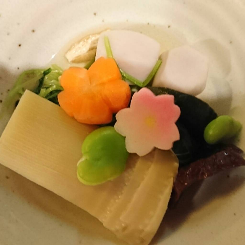 いけまさ亭の、４月度のお昼ご飯定食の、炊き合わせです。