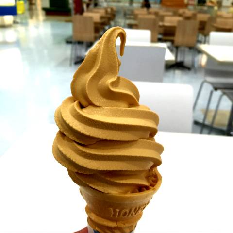 ソフトクリーム 濃厚キャラメル味
