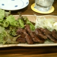 厚切り牛タンの炭火焼